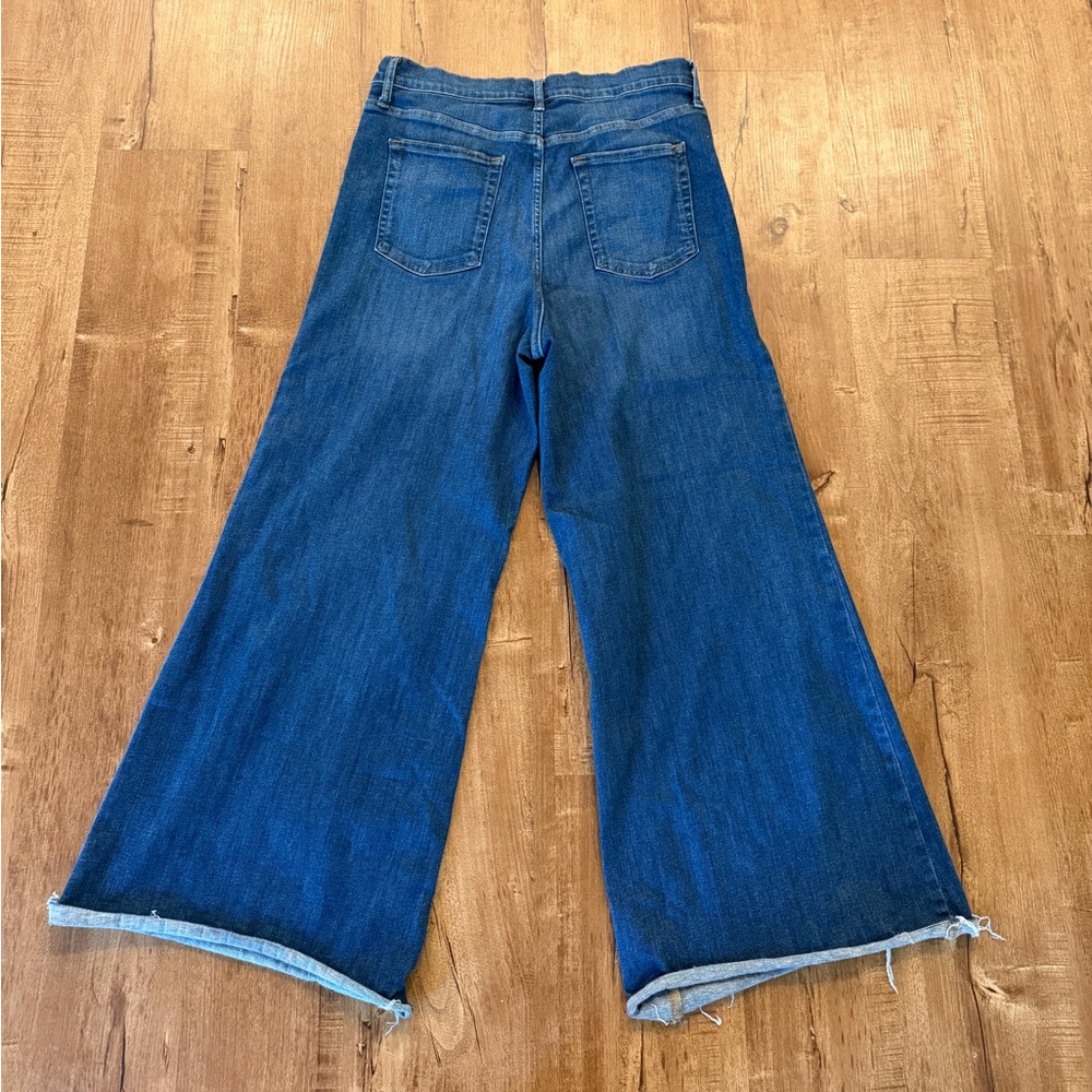 Frame Wide-Leg Jeans - Picture 2 of 5